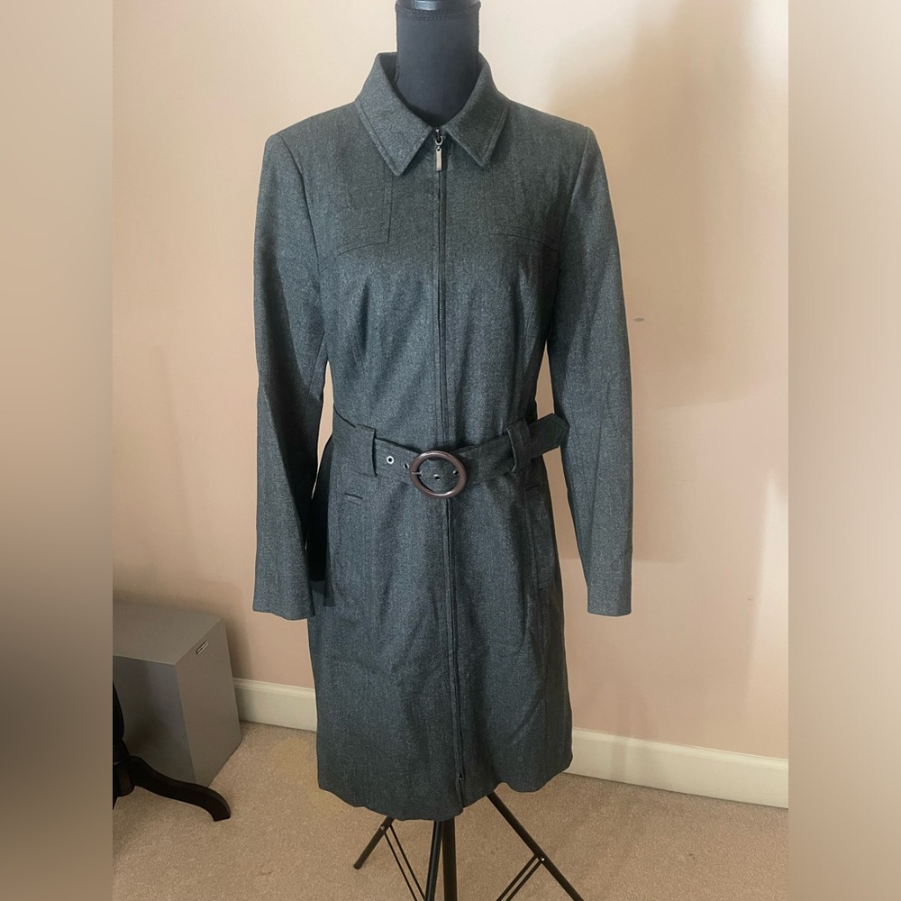 W by Worth Military Style Belted Coat Dress gray Sz 12 fully lined. Like new